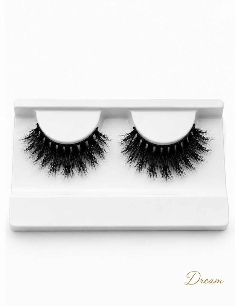 LUXURY LASHES