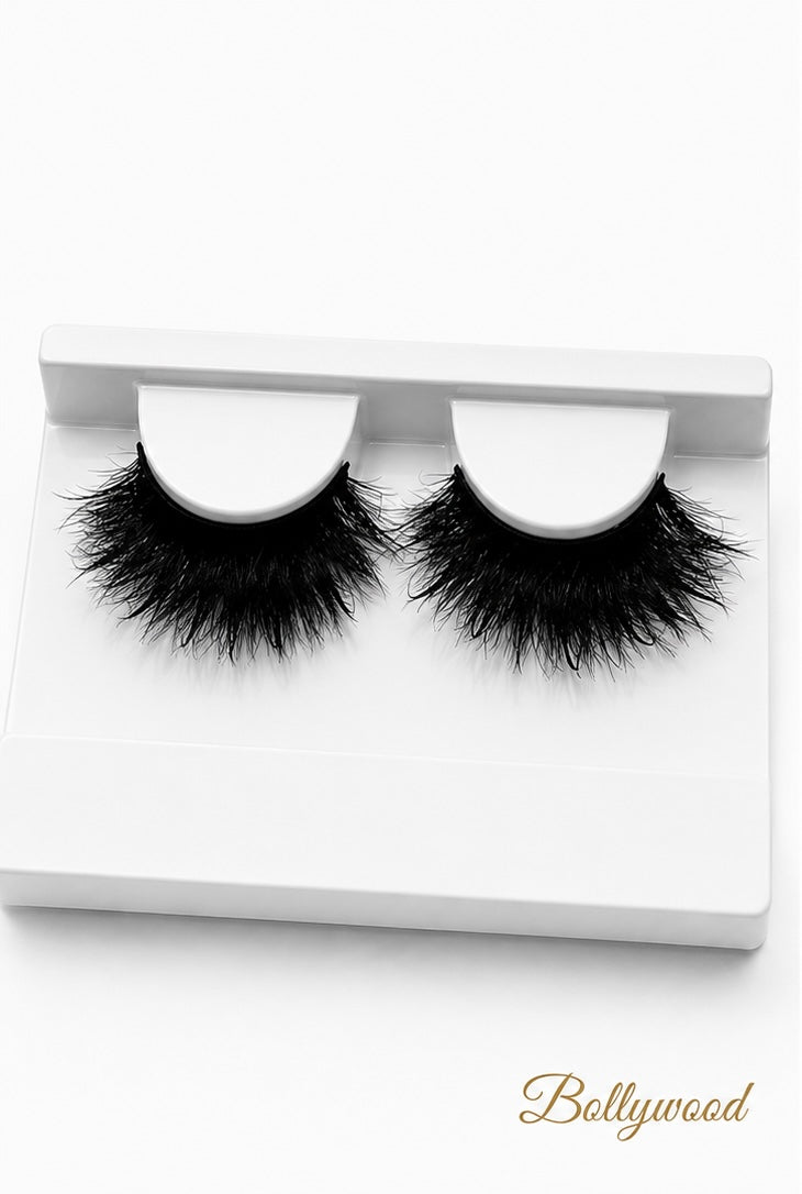 LUXURY LASHES